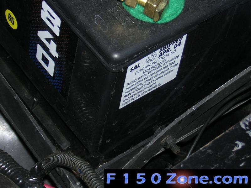 dual battery tray detail
