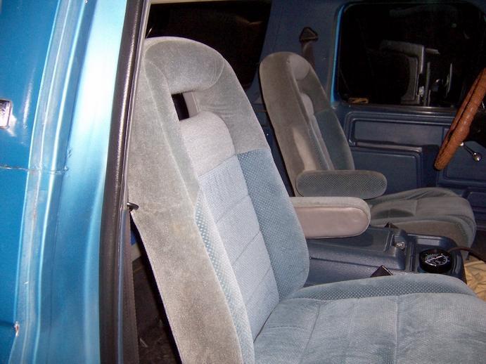 Seats2